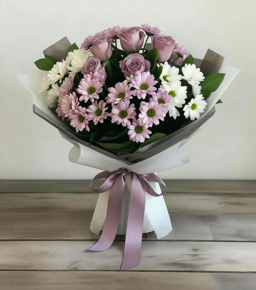Букет цветов из: Хризантемы и Розы в Новочеркасске