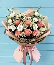 Букет цветов из:  Розы, Альстромерии и Лизиантусы в Новочеркасске