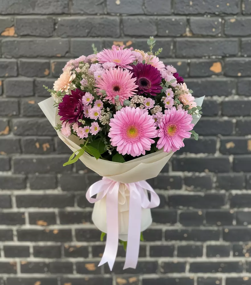 Букет цветов из: Герберы и Хризантемы в Новочеркасске