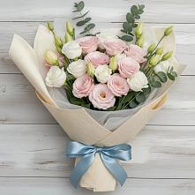 Букет цветов из:  Лизиантусы в Новочеркасске