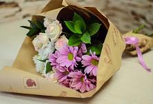 Букет цветов из:  Розы и Хризантемы #REPLACE_PRED# Новочеркасске