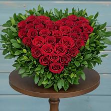 Цветочная композиция из Розы в виде сердца в Новочеркасске