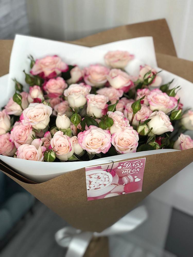 Букет цветов из: Розы в Новочеркасске