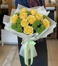 Букет цветов из:  Хризантемы и Розы в Новочеркасске