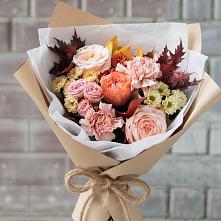 Букет цветов из:  Гвоздики, Хризантемы и Розы в Новочеркасске