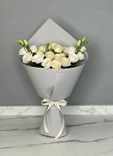 Букет цветов из:  Розы и Лизиантусы в Новочеркасске